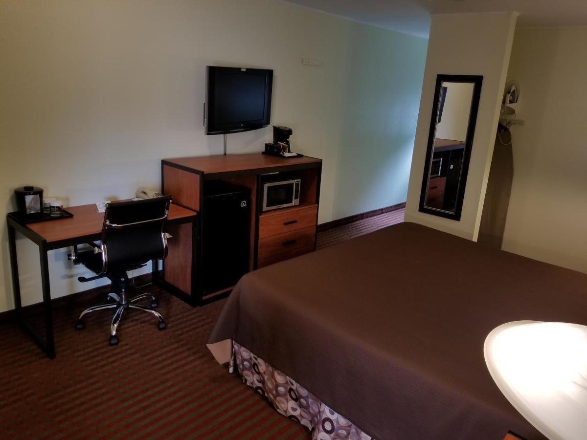 All Seasons Inn & Suites Bourne Luaran gambar