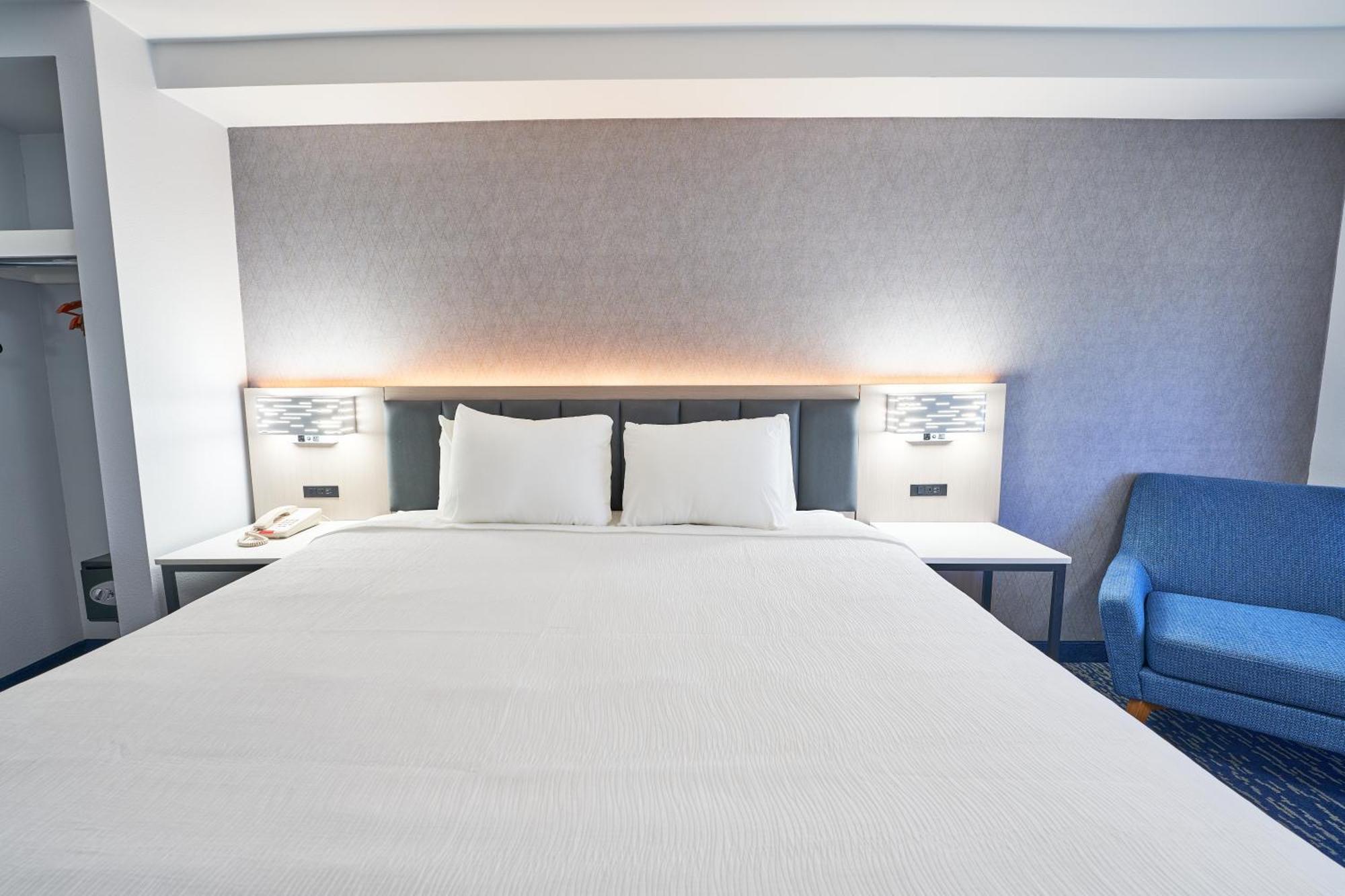 All Seasons Inn & Suites Bourne Luaran gambar